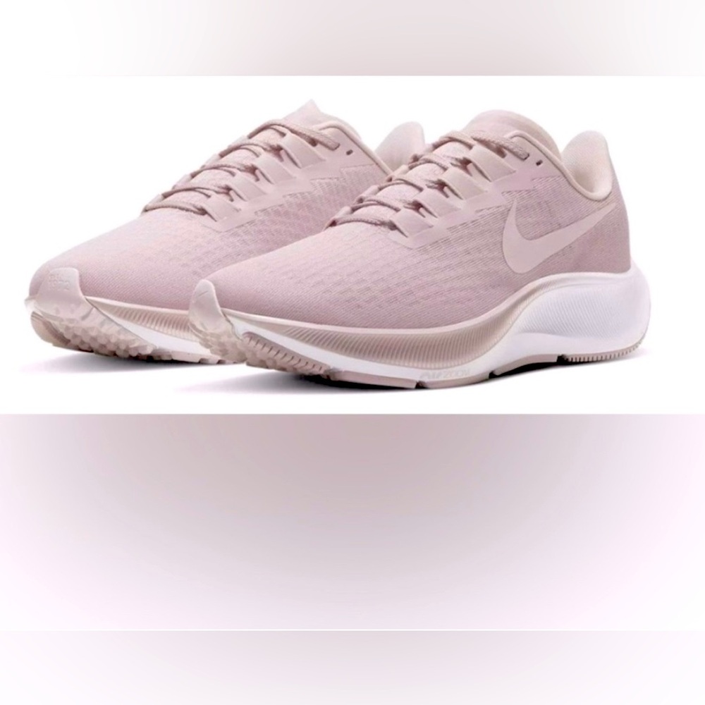 Nike Air Zoom Pegasus 37 Running Shoe